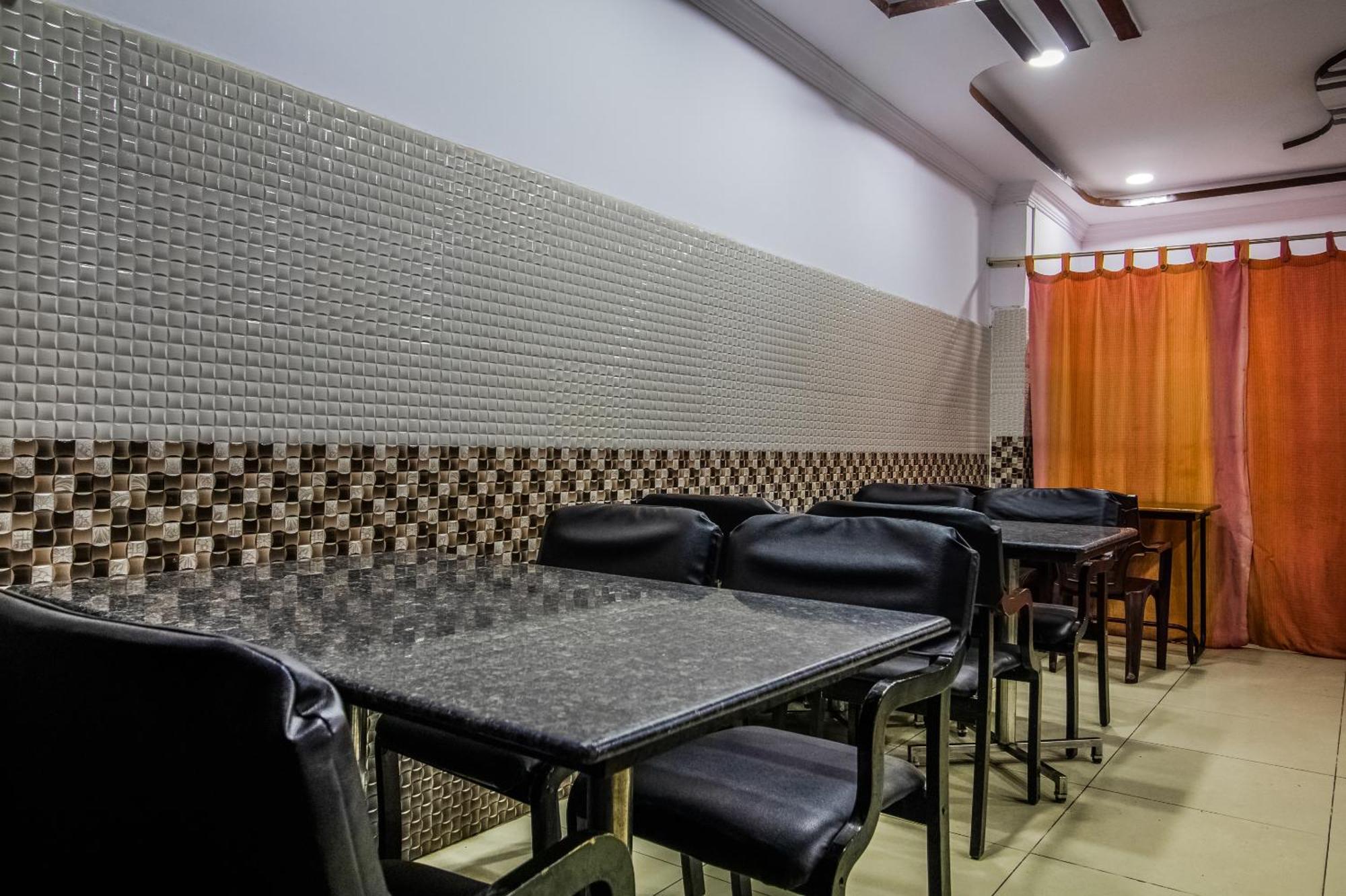 Hotel O Grand Brundavan Secunderabad Exterior photo